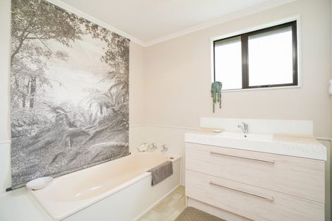 Photo of property in 104 Gladstone Terrace, Gladstone, Invercargill, 9810