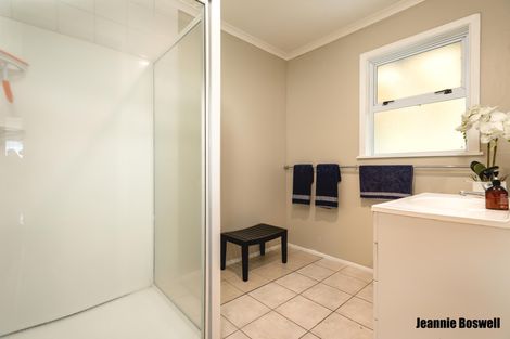 Photo of property in 16 Roy Street, Palmerston North, 4410