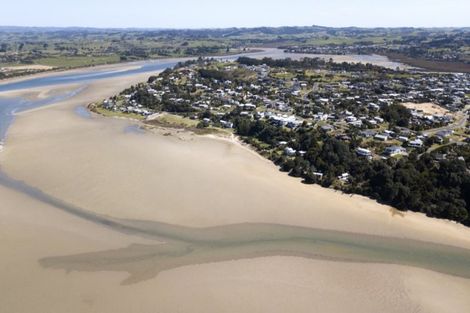 Photo of property in 61 Lakeview Lane, Mangawhai, 0573