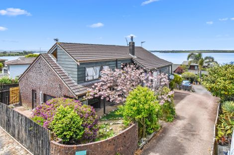 Photo of property in 13a Lawson Way, Weymouth, Auckland, 2103
