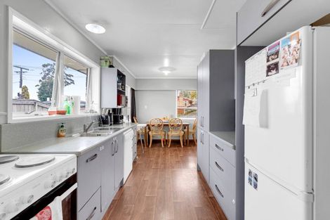 Photo of property in 15 Dermont Street, Bader, Hamilton, 3206