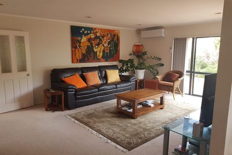 Photo of property in 8 Dunn Place, Farm Cove, Auckland, 2010
