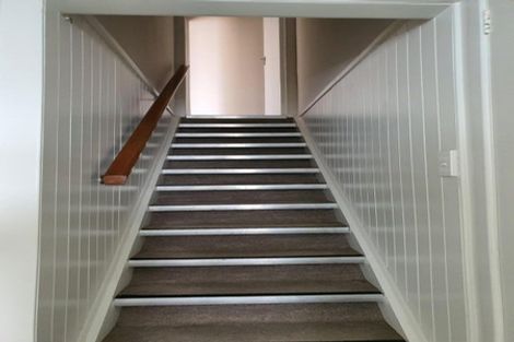 Photo of property in 119 Shakespeare Road, Milford, Auckland, 0620