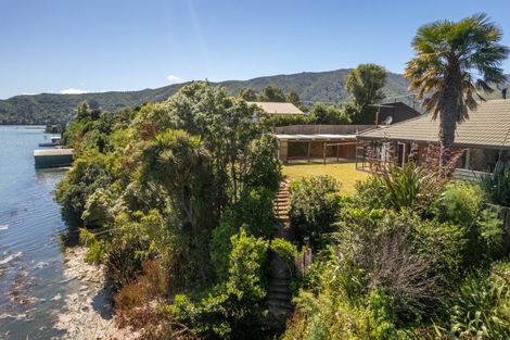 Photo of property in 2 Cook Street, Havelock, 7100