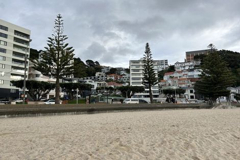Photo of property in 10 Oriental Terrace, Mount Victoria, Wellington, 6011