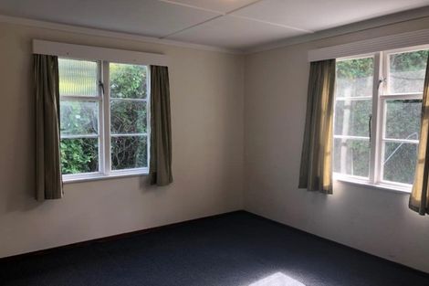 Photo of property in 24 Victory Avenue, Karori, Wellington, 6012