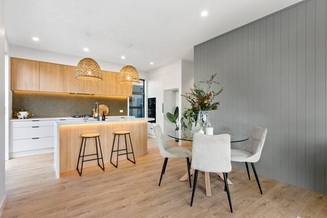 Photo of property in 3b Trafalgar Road, Milford, Auckland, 0620