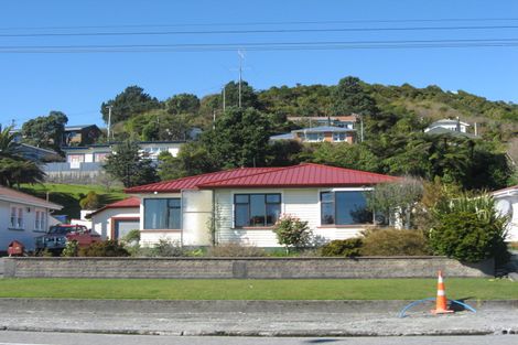 Photo of property in 25 Main South Road, Karoro, Greymouth, 7805