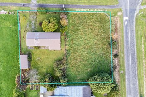 Photo of property in 13 Newman Road, Eketahuna, 4900