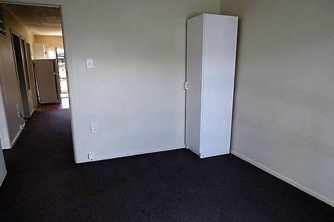 Photo of property in 4/3 Tralee Place, Hillcrest, Hamilton, 3216