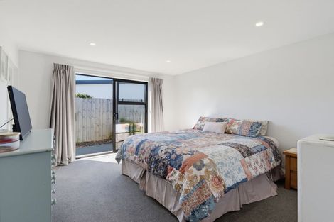Photo of property in 22 Perendale Street, Belfast, Christchurch, 8051