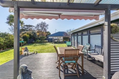 Photo of property in 16 Trafalgar Street, Levin, 5510