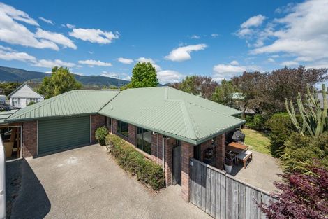 Photo of property in 18 Allport Place, Stoke, Nelson, 7011