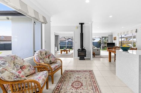 Photo of property in 79 Russell Robertson Drive, Havelock North, 4130