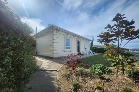 Photo of property in 10a Wharfe Street, South Hill, Oamaru, 9400
