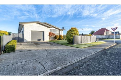 Photo of property in 61 Vogel Street, Waikiwi, Invercargill, 9810