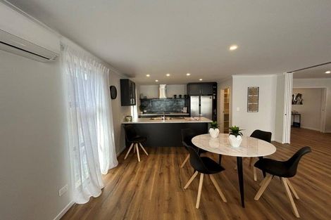 Photo of property in 1 Royal Crescent, Papamoa, 3118