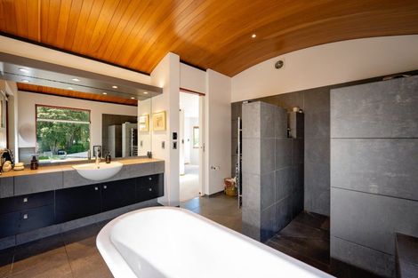 Photo of property in 46-48 Kuku Street, Te Awanga, 4102