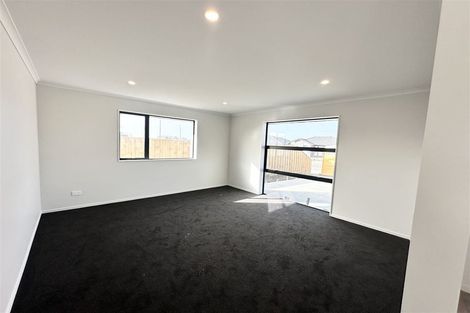 Photo of property in 11 Herridge Street, Woodend, 7691