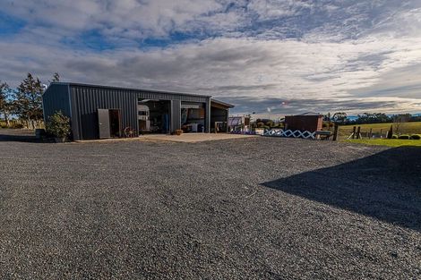 Photo of property in 64 Cameron Road, Hillend, Balclutha, 9272