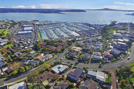 Photo of property in 2/86 Takutai Avenue, Half Moon Bay, Auckland, 2012