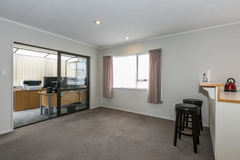Photo of property in 3/66 Church Road, Taradale, Napier, 4112