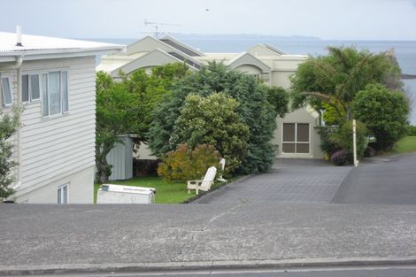 Photo of property in 1029a Whangaparaoa Road, Tindalls Beach, Whangaparaoa, 0930