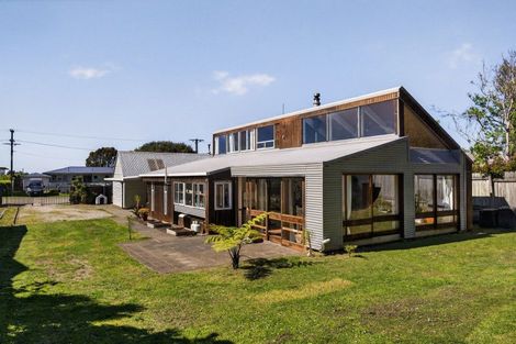 Photo of property in 40 Douglas Street, Okitu, Gisborne, 4010