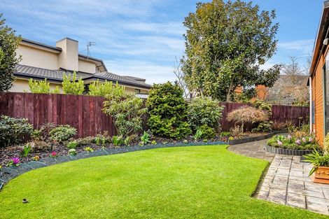 Photo of property in 2/120 Memorial Avenue, Burnside, Christchurch, 8053