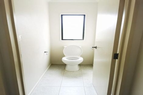 Photo of property in 74 Hetherington Road, Ranui, Auckland, 0612