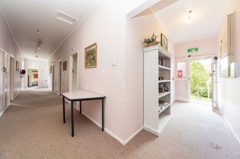 Photo of property in 21 Ongo Road, Hunterville, 4730