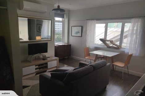 Photo of property in Fountain Court Flats, 48 Oriental Parade, Oriental Bay, Wellington, 6011