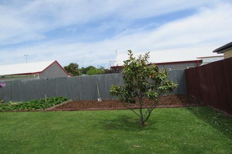 Photo of property in 39 Compton Street, Woolston, Christchurch, 8062