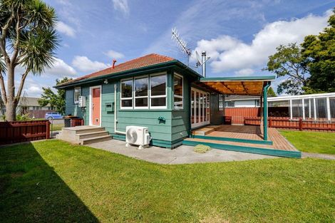 Photo of property in 23 Tilbury Avenue, Hokowhitu, Palmerston North, 4410