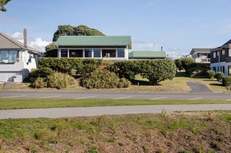 Photo of property in 78 Marine Parade, Mount Maunganui, 3116