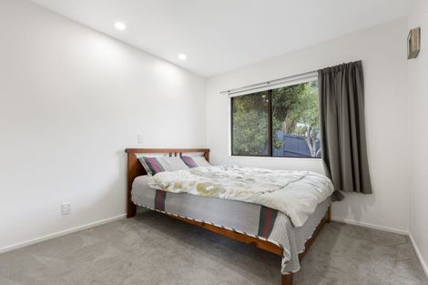 Photo of property in 2/34 Sycamore Drive, Sunnynook, Auckland, 0620