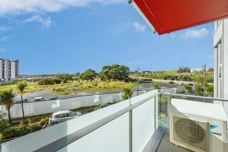Photo of property in 105/1 Rose Garden Lane, Albany, Auckland, 0632