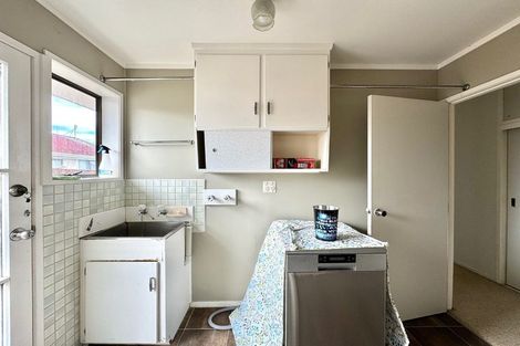 Photo of property in 1/27 Butley Drive, Farm Cove, Auckland, 2012
