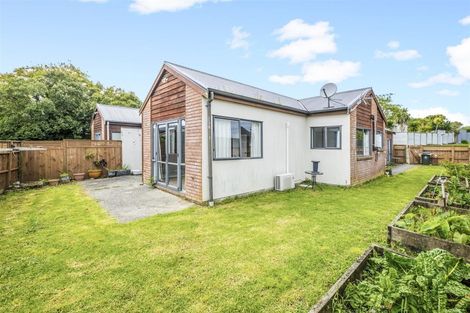 Photo of property in 2/167 Whitney Street, Blockhouse Bay, Auckland, 0600