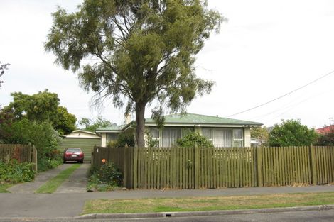 Photo of property in 22 Frensham Crescent, Woolston, Christchurch, 8062