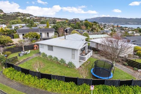 Photo of property in 6 Spey Place, Papakowhai, Porirua, 5024
