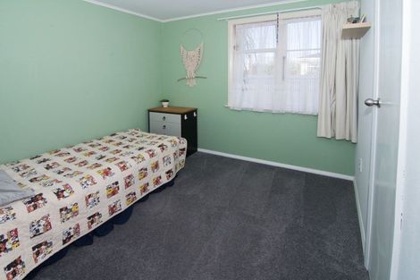 Photo of property in 14 Diamond Street, Carterton, 5713