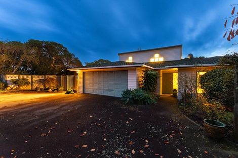 Photo of property in 29 Cranbrook Grove, Waikanae, 5036