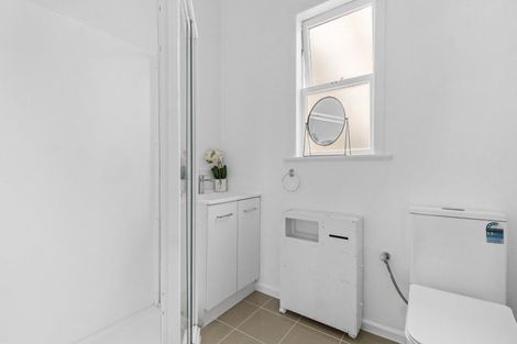 Photo of property in 1/8 Millbrook Road, Henderson, Auckland, 0612