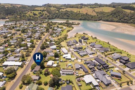 Photo of property in 43 Oyster Drive, Cooks Beach, Whitianga, 3591