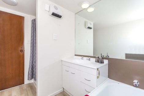 Photo of property in Peerswick Court, 43a Waimairi Road, Upper Riccarton, Christchurch, 8041