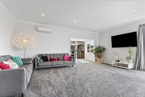 Photo of property in 1 Puriri Crescent, Lansdowne, Masterton, 5810