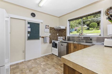 Photo of property in 353 Main Road, Tawa, Wellington, 5028