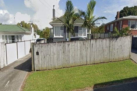 Photo of property in 5 White Swan Road, Mount Roskill, Auckland, 1041