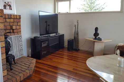 Photo of property in 63 Seine Road, Forrest Hill, Auckland, 0620